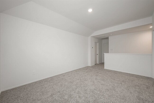 Building Photo - 5619 Vintage Oakmont Dr
