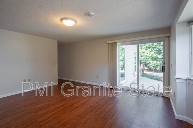 Building Photo - 44 Walden Pond Dr