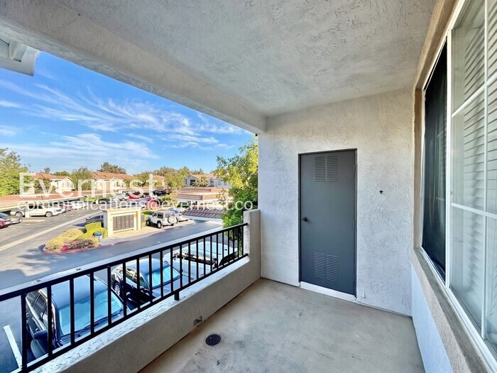 Building Photo - 10796 Sabre Hill Dr