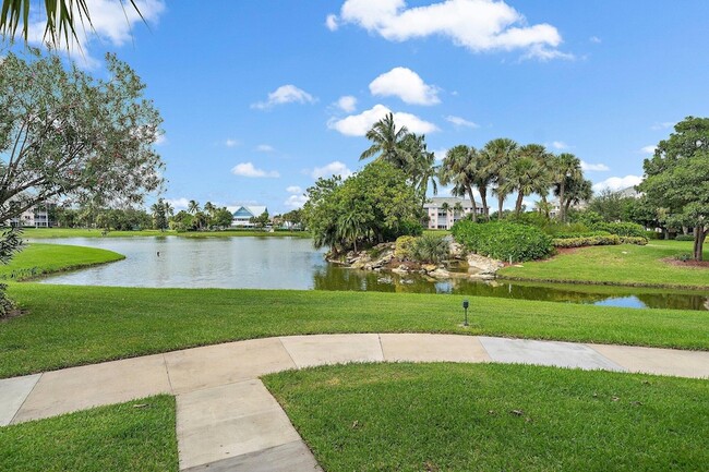 Building Photo - 353 S US Hwy 1