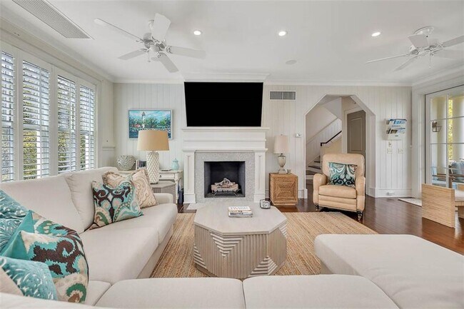 Building Photo - 17 Sea Oats Ln