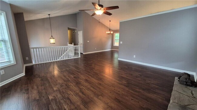 Building Photo - 2064 Queensbury Dr