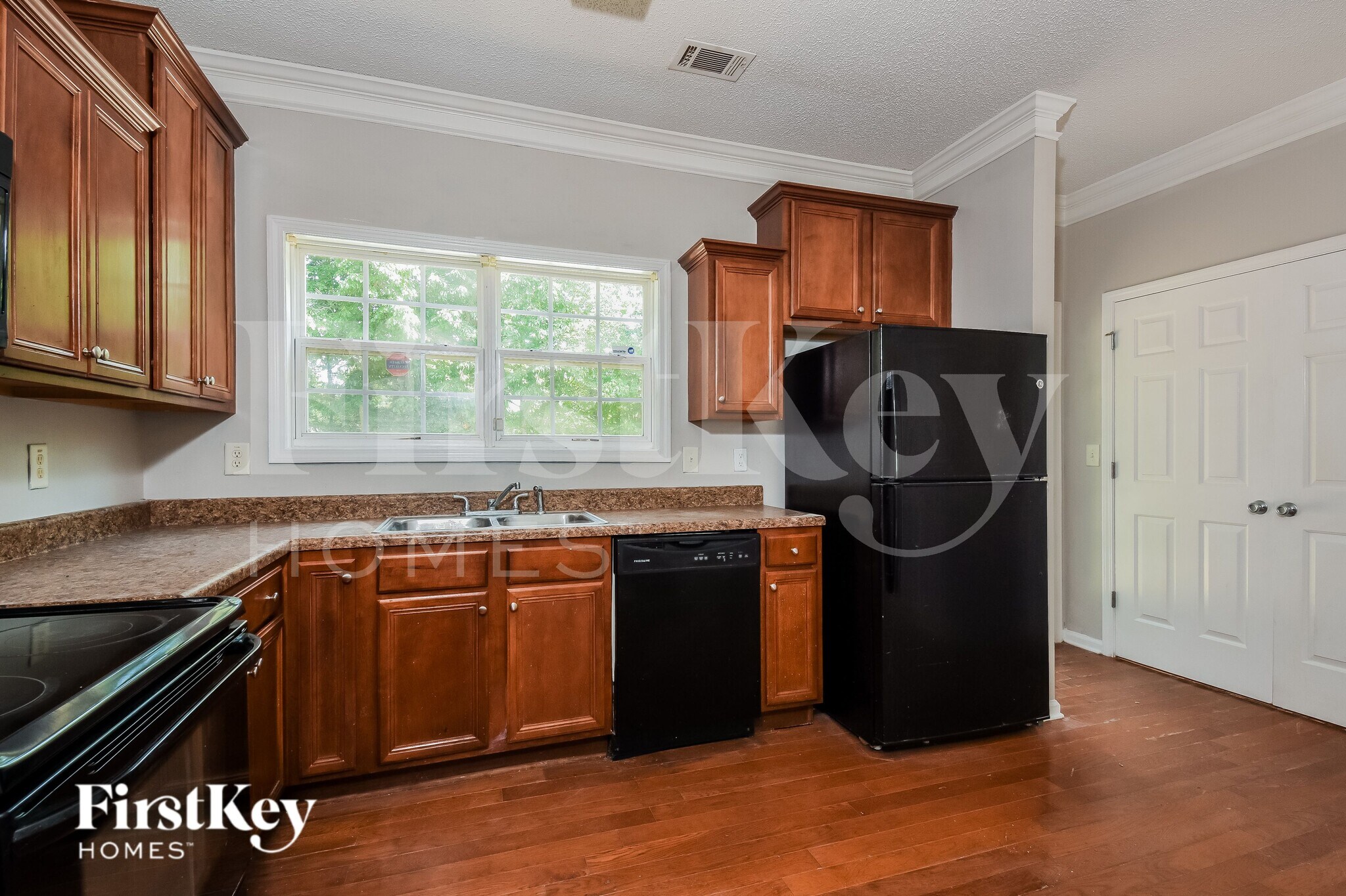 Building Photo - 6368 Olmadison Pl