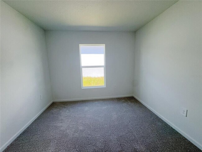 Building Photo - 2362 McKinley Dr