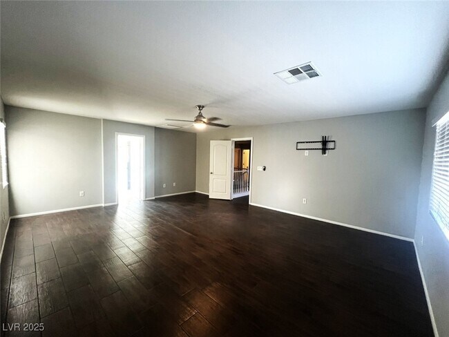 Building Photo - 6316 Silver Edge St