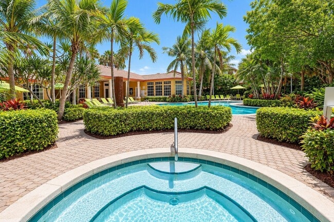 Building Photo - Villas of Juno