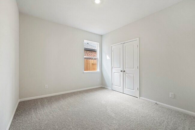 Building Photo - 8930 Ice Quartz Dr