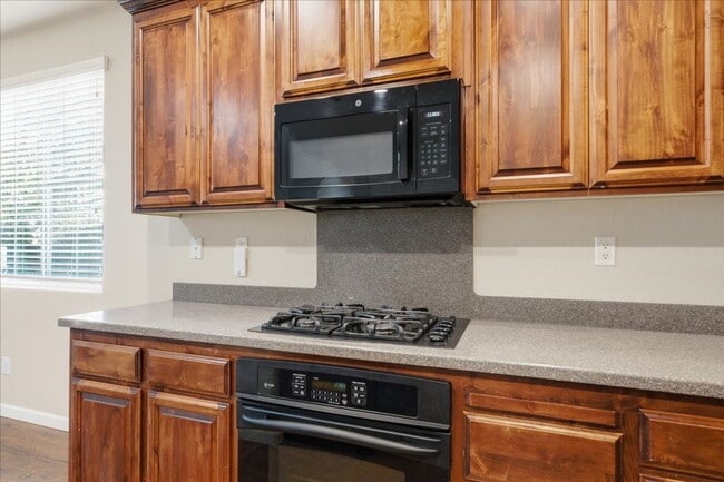 Building Photo - 4143 Cahakia Pl