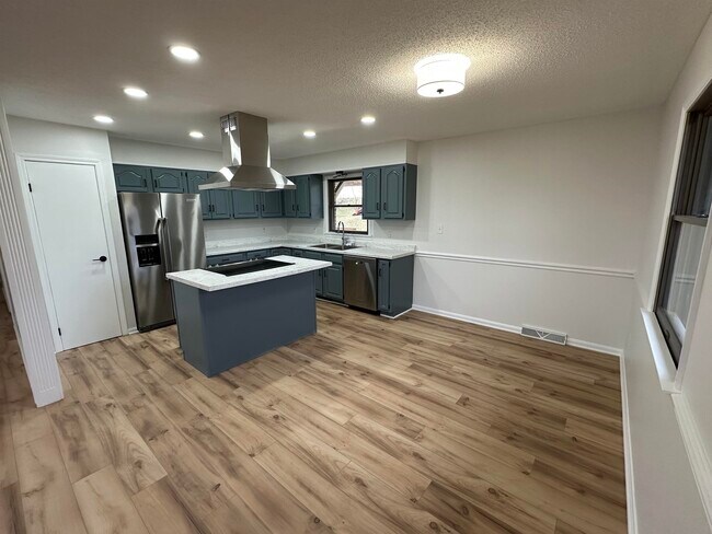 Building Photo - 7269 KY-405