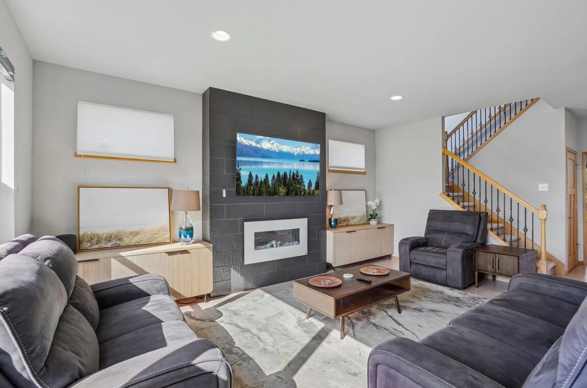 Building Photo - 1394 Winchester Pass
