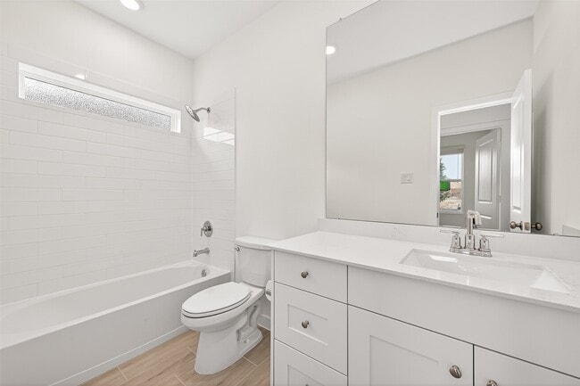 Building Photo - 31838 Blossom Ln