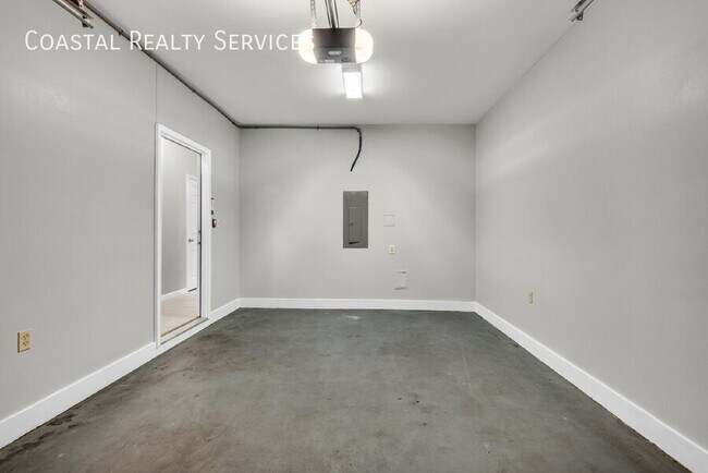 Building Photo - 1367 US-98