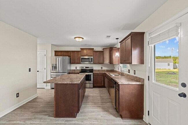 Building Photo - 707 Pandion Ct