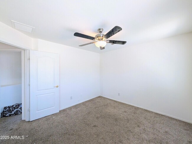 Building Photo - 3848 E Pollack St
