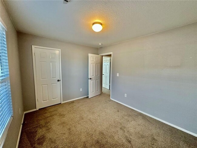 Building Photo - 816 NW 68th Ave