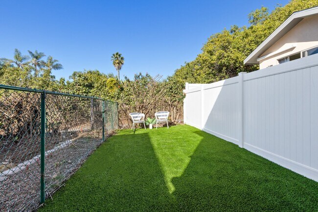 Building Photo - Newly Remodeled 3 Bed / 2 Bath on Vulcan A...