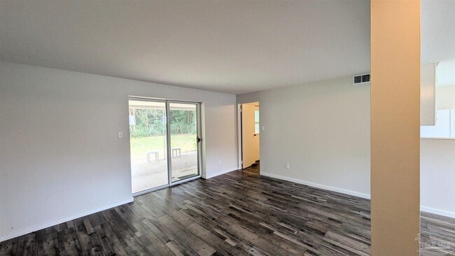 Building Photo - 2117 Pullman Cir