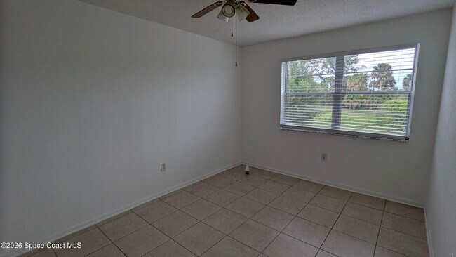Building Photo - 2170 Knox McRae Dr