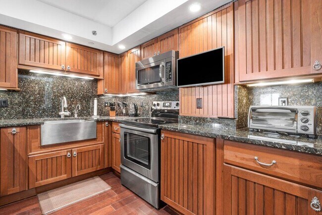 Building Photo - 176 Helios Dr