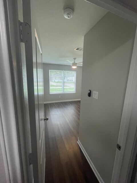 Building Photo - 604 W Willis St