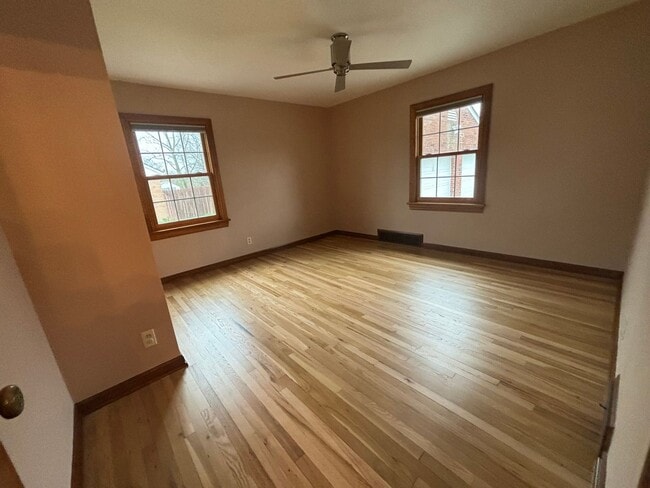 Building Photo - Spacious Home with Large Lot