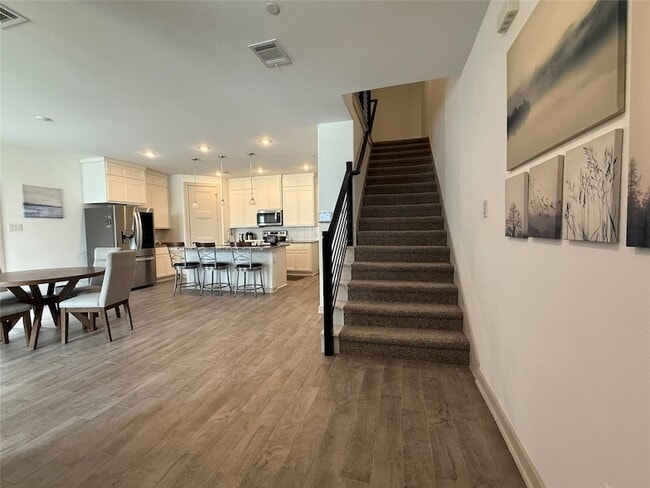 Building Photo - 555 Eiseley Dr