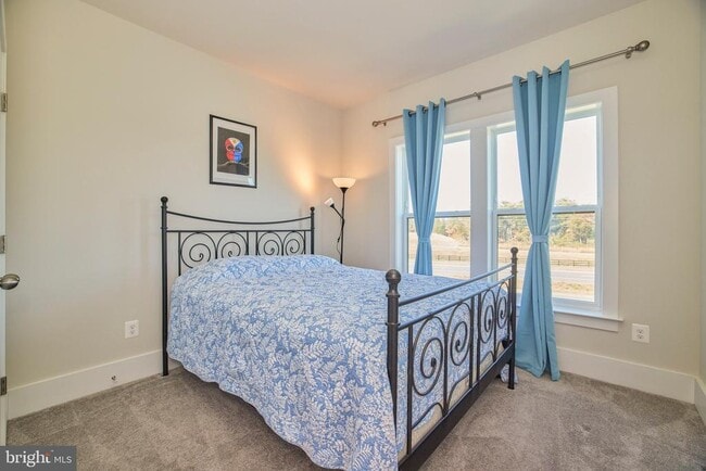 Building Photo - 20055 Old Line Terrace