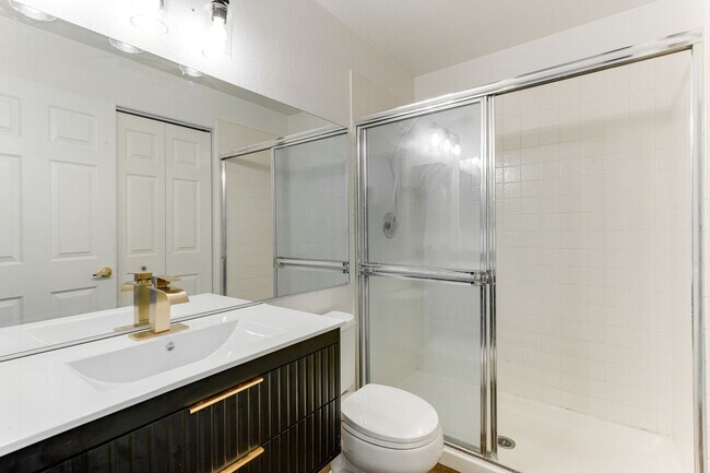 Building Photo - Stylish Remodeled 2-Bedroom Condo with Bal...