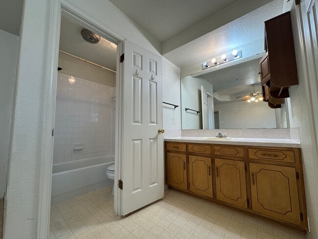 Building Photo - 208 W Blancas Dr