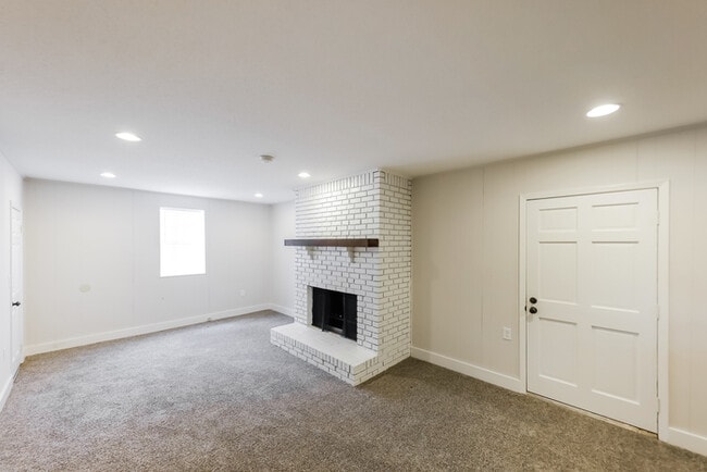 Building Photo - 1287 Glenridge Ln