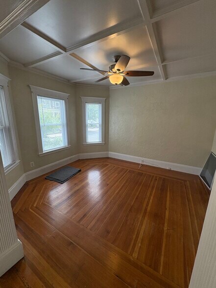 Building Photo - 50 Bromfield Rd