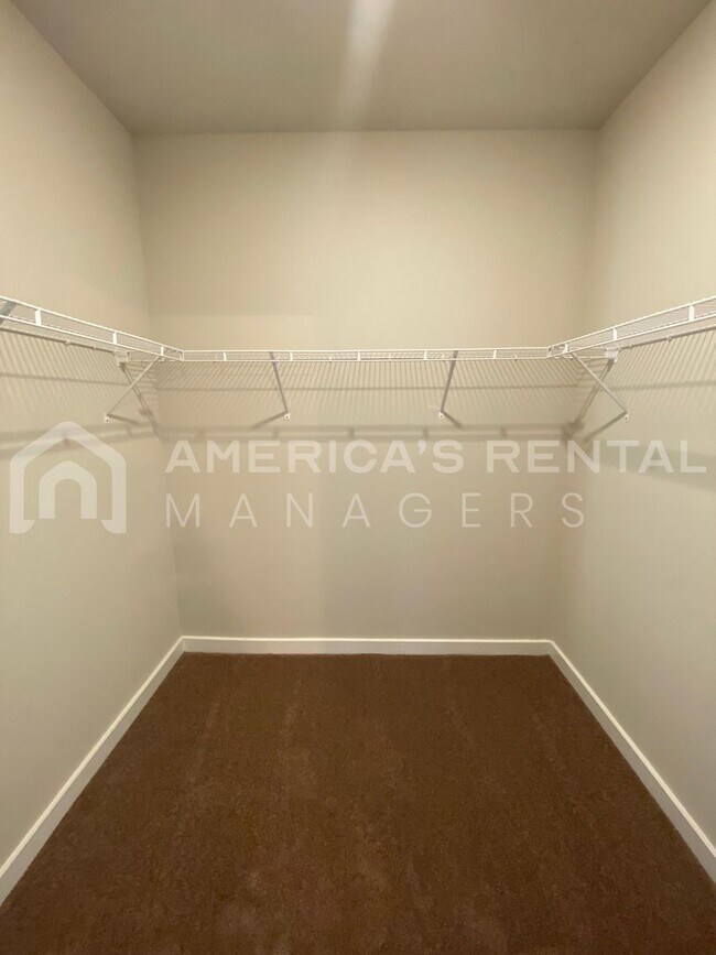 Building Photo - Home for Rent in Weaver AL...COMING SOON!