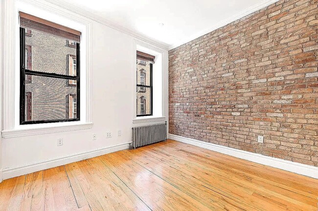 Building Photo - 45 Orchard Street