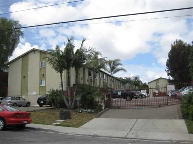 Primary Photo - Appealing floor plan with 2bed/ 1bath avai...