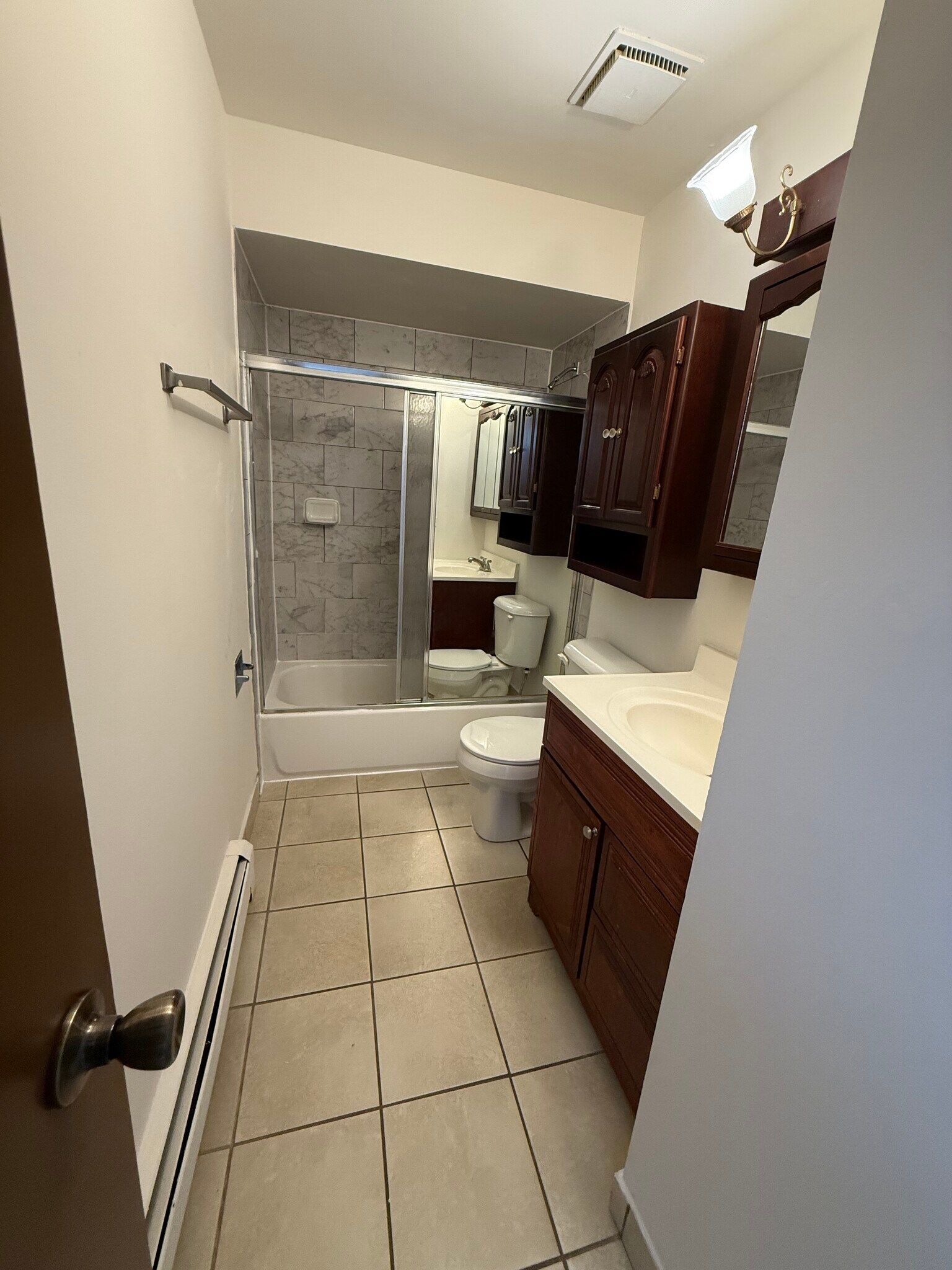 Building Photo - 490 Pleasant Run Dr