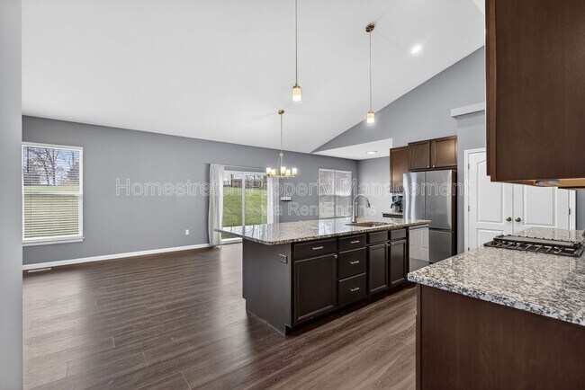 Building Photo - 738 Lost Canyon Blvd