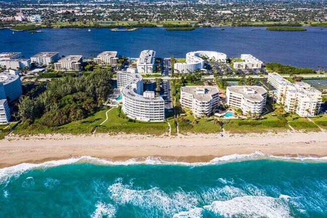 Building Photo - 2773 S Ocean Blvd