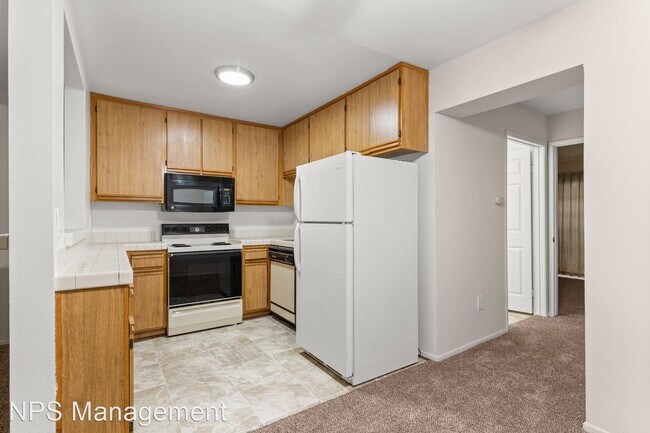 Building Photo - 1 br, 1 bath Apartment - 3485 Linden Ave 3...