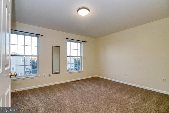 Building Photo - 5302 Talladega Ct