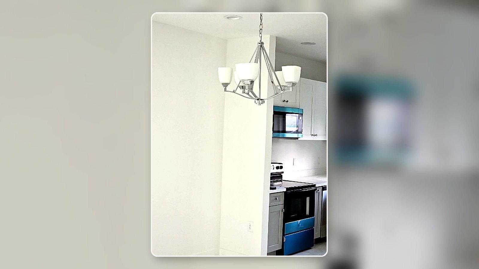 Building Photo - 417 N Deerfield Ave