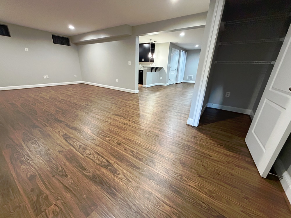 Building Photo - 244 Almond Dr