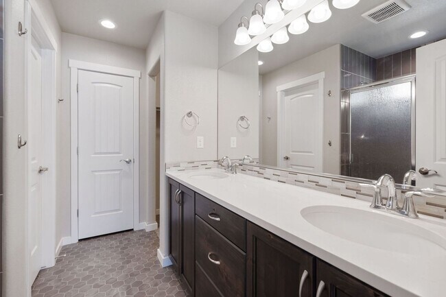 Building Photo - Ranch 3 bedroom, 2 bath home!