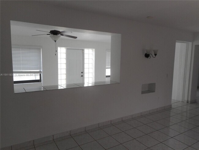 Building Photo - 420 88th St