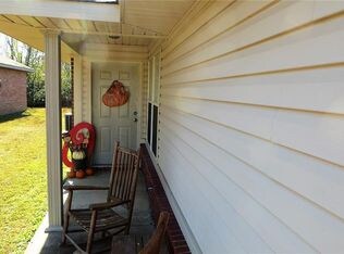 Building Photo - 2021 Plum Creek Ln