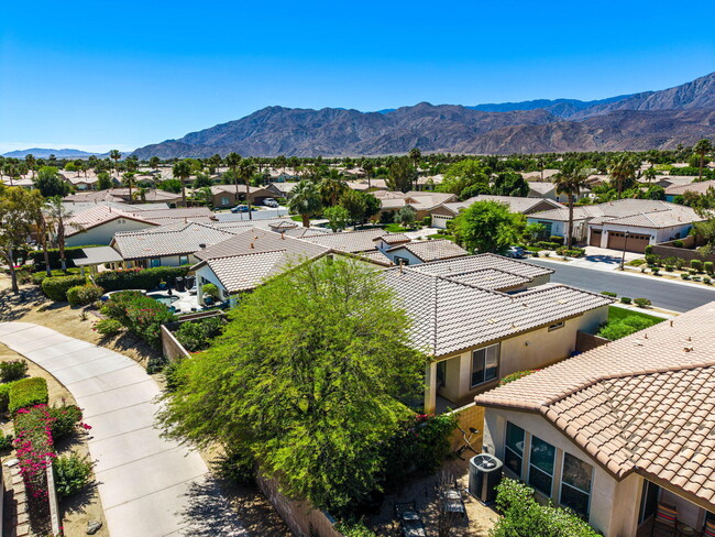Building Photo - 60268 Sweetshade Ln