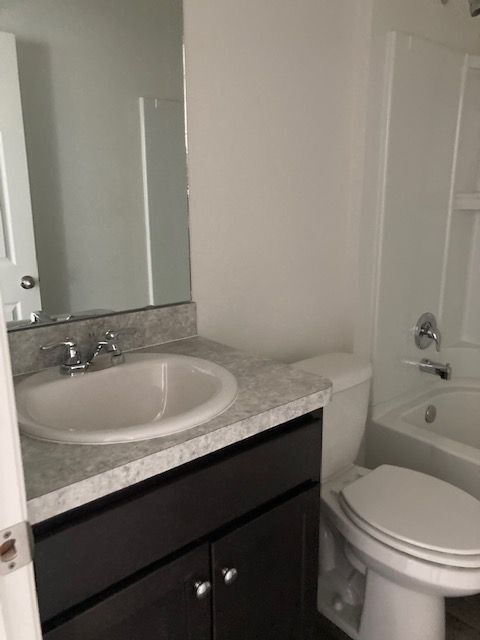 Building Photo - 36 Furness Pl