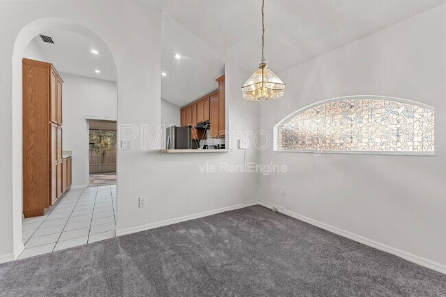 Building Photo - 5232 Mango Fruit St