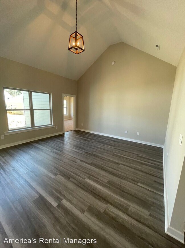 Building Photo - 4 br, 2 bath House - 2138 Sullivan Drive