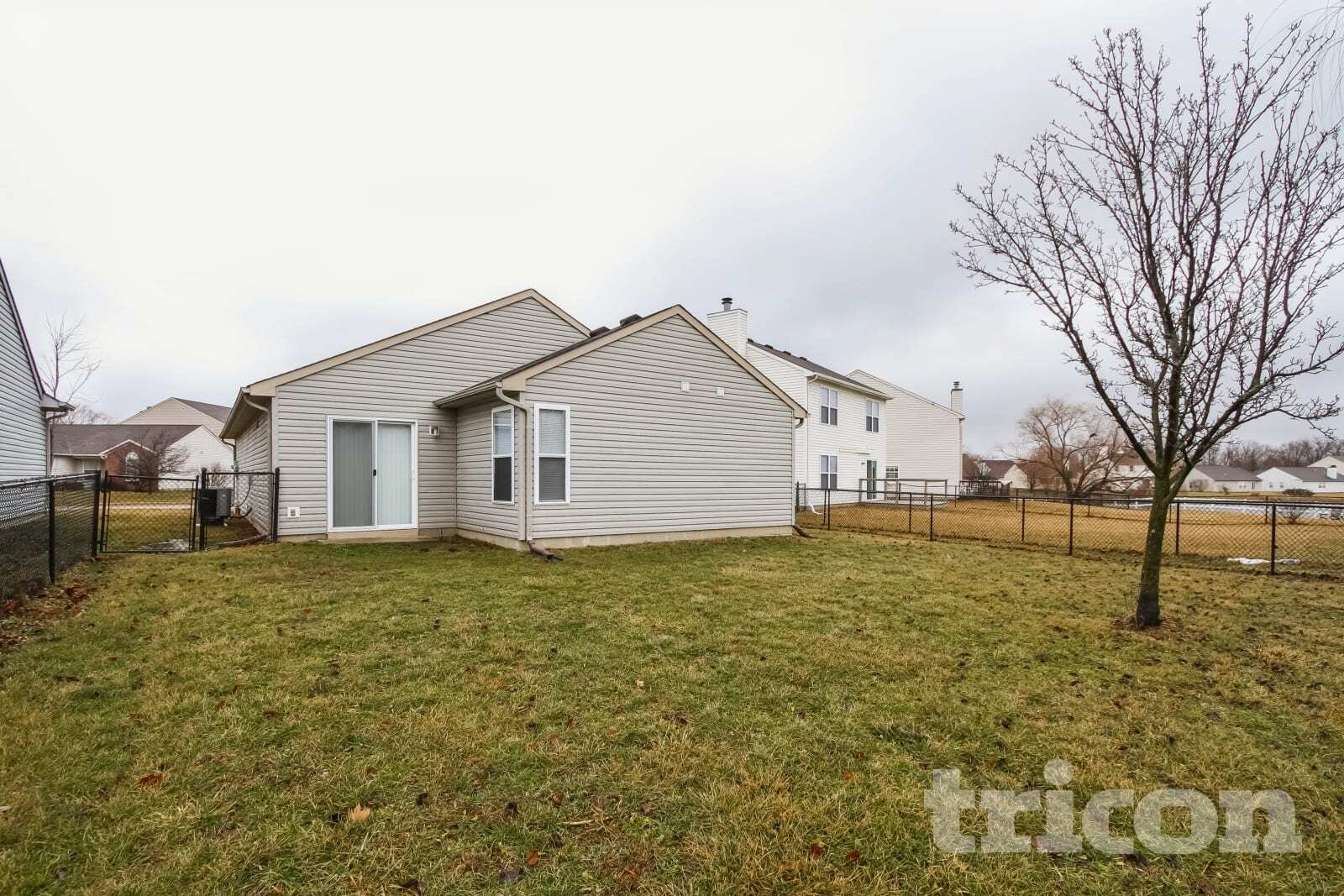 Building Photo - 10549 Kensil St
