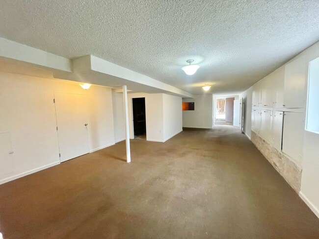 Building Photo - Westwood Park - Stunning 4BR+ / 2 BA Home ...
